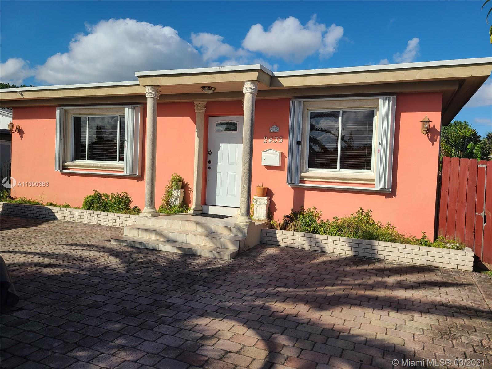 See details / 1111 sq. ft. $ 2021-02-17 0 Photo