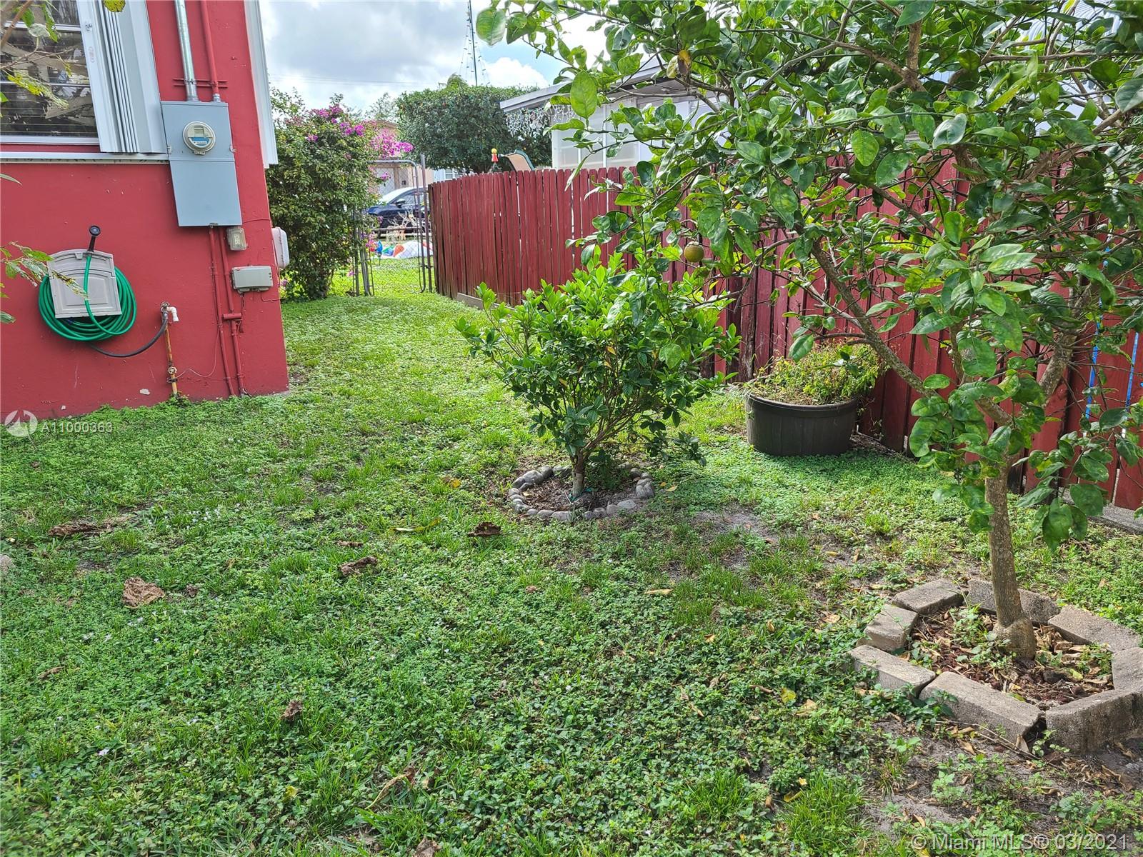 See details / 1111 sq. ft. $ 2021-02-17 0 Photo