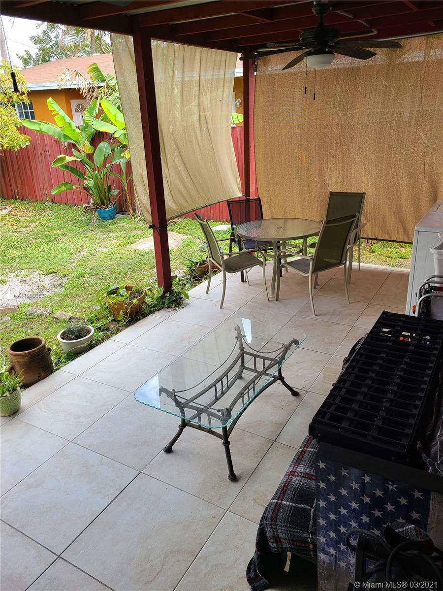 See details / 1111 sq. ft. $ 2021-02-17 0 Photo