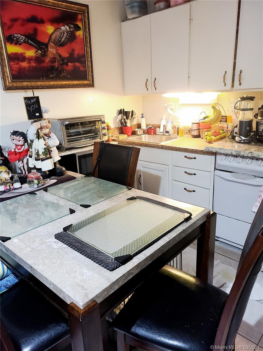 See details / 1111 sq. ft. $ 2021-02-17 0 Photo