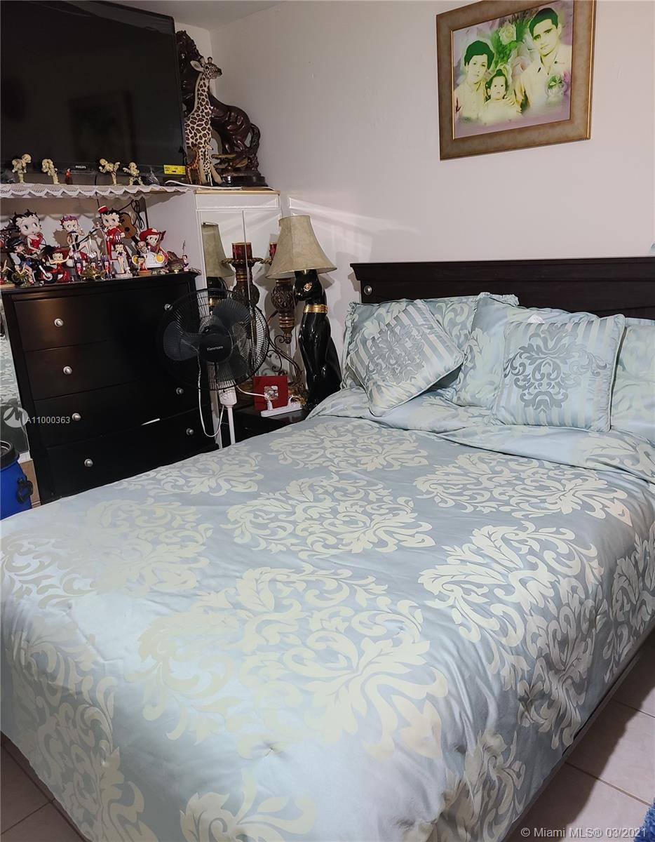 See details / 1111 sq. ft. $ 2021-02-17 0 Photo