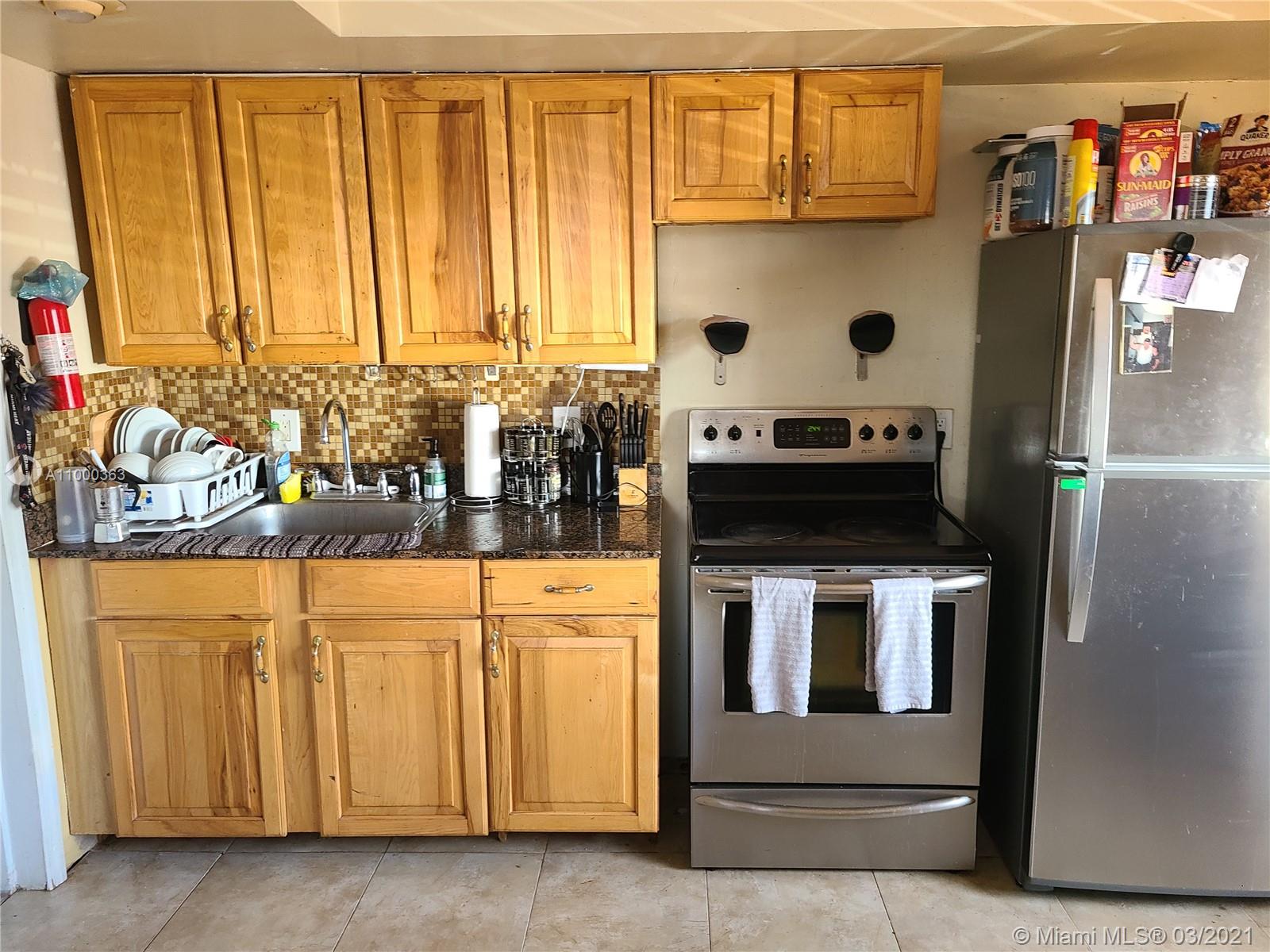 See details / 1111 sq. ft. $ 2021-02-17 0 Photo
