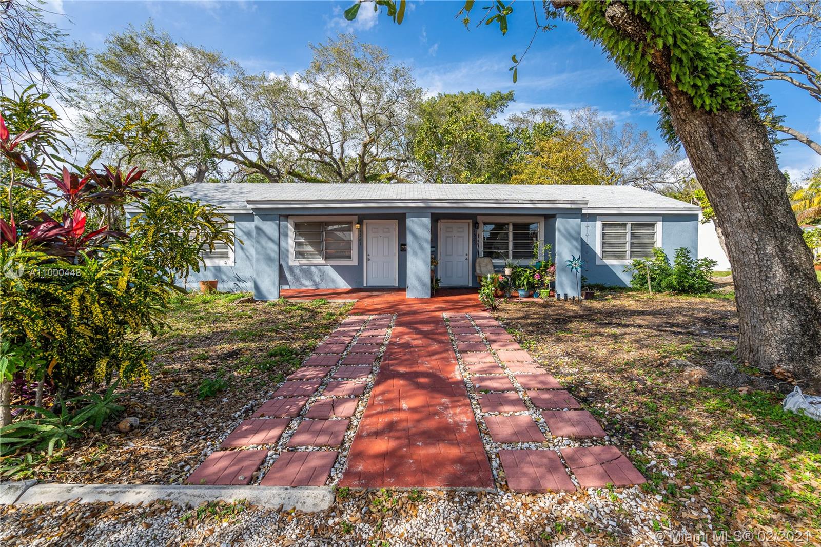 See details / 1560 sq. ft. $ 2021-02-17 0 Photo