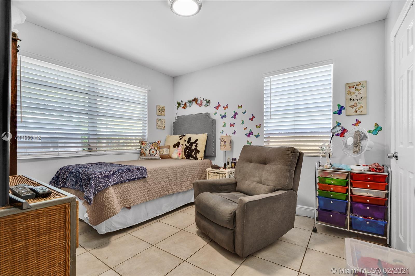 See details / 1560 sq. ft. $ 2021-02-17 0 Photo