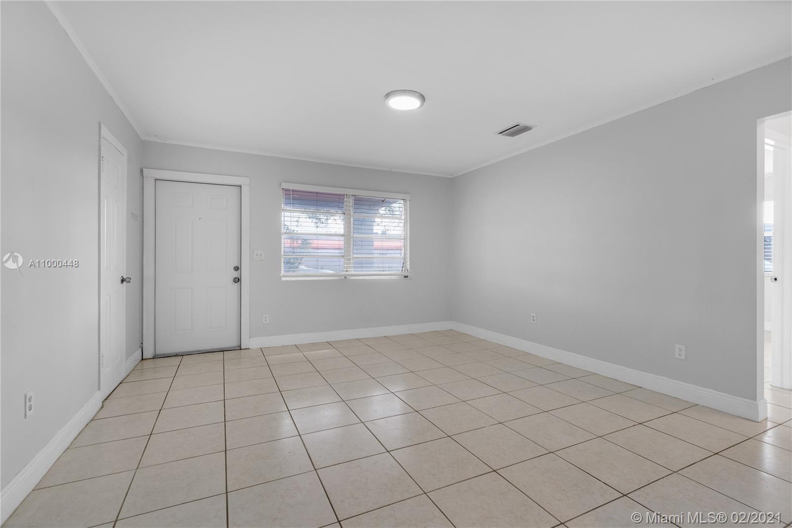 See details / 1560 sq. ft. $ 2021-02-17 0 Photo