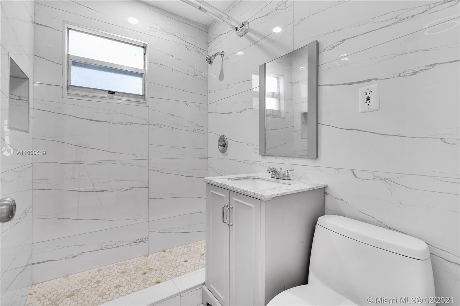 See details / 1560 sq. ft. $ 2021-02-17 0 Photo
