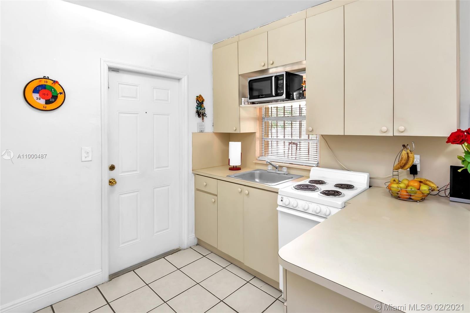 See details / 1475 sq. ft. $ 2021-02-17 0 Photo