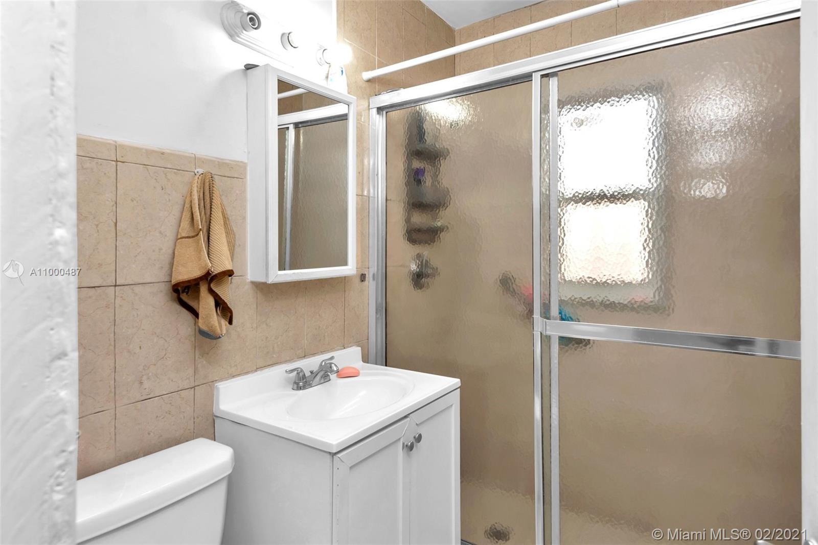 See details / 1475 sq. ft. $ 2021-02-17 0 Photo