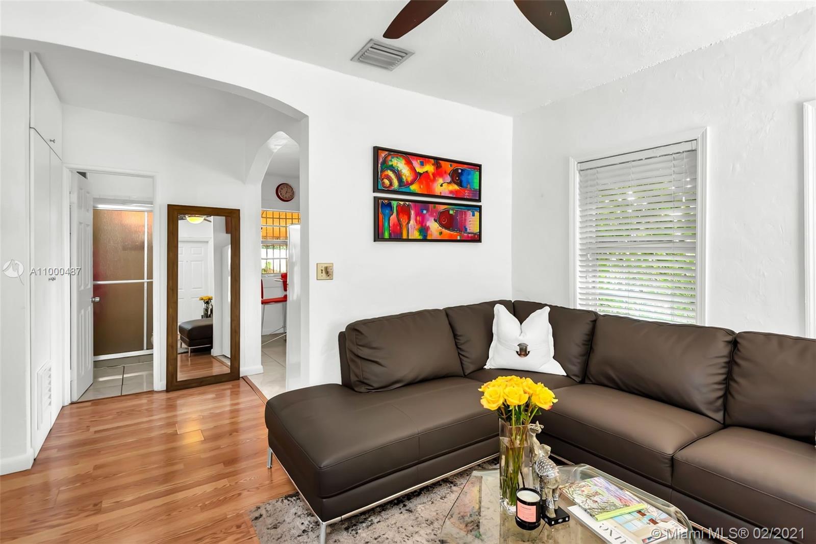 See details / 1475 sq. ft. $ 2021-02-17 0 Photo