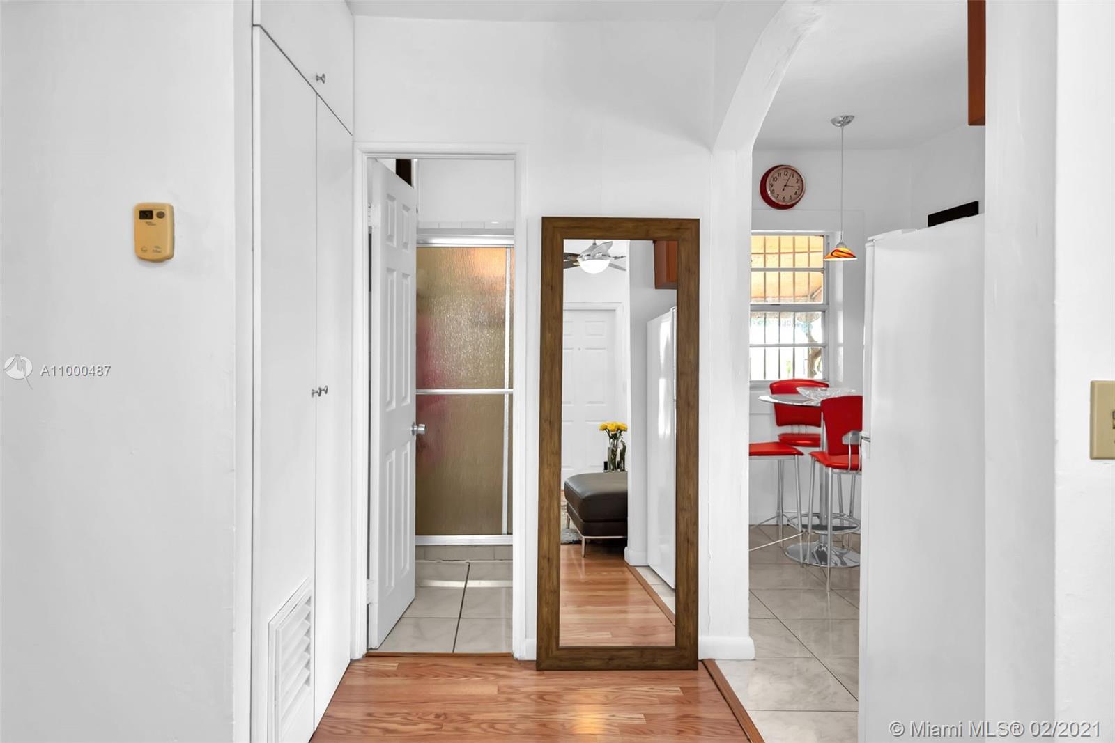 See details / 1475 sq. ft. $ 2021-02-17 0 Photo