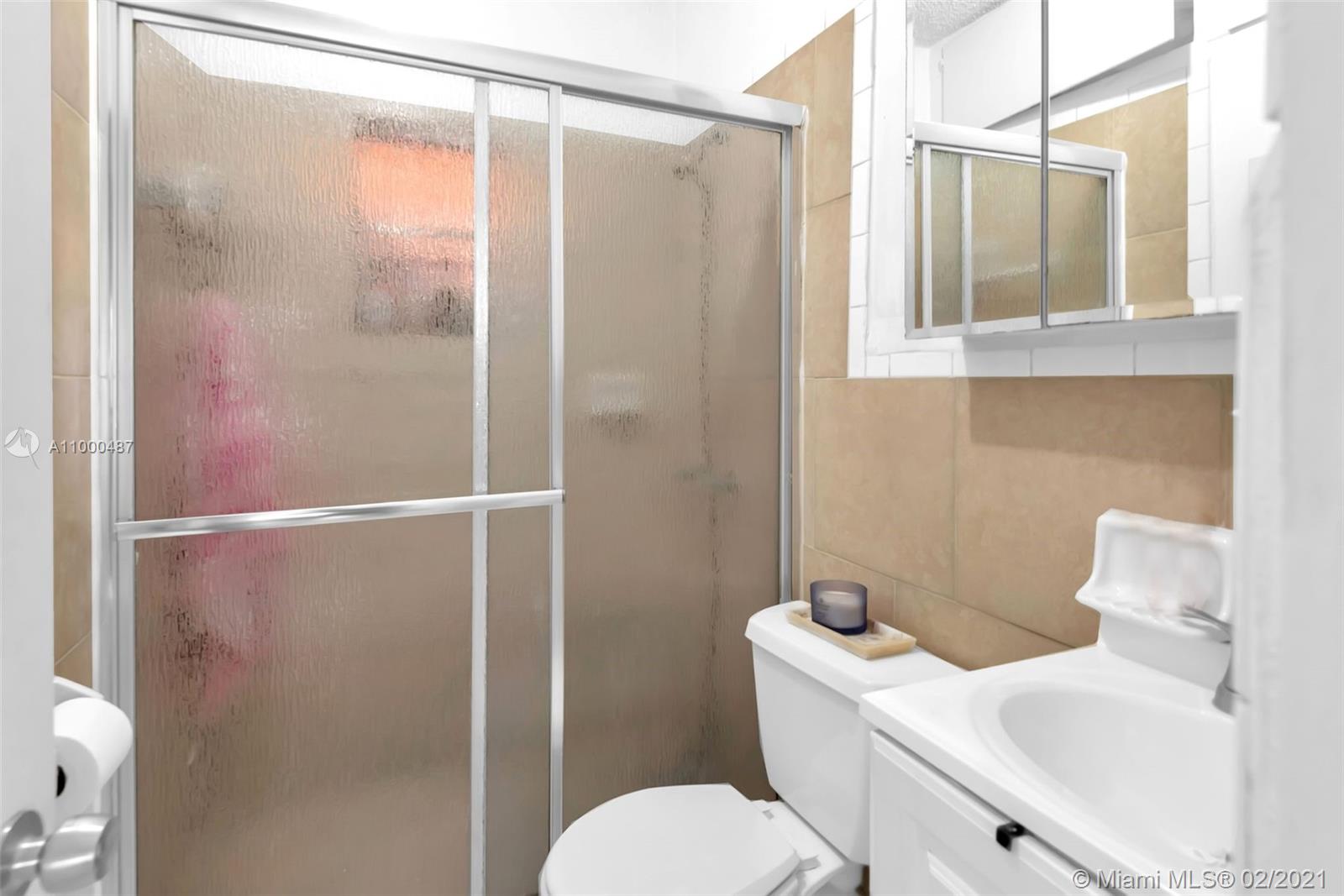 See details / 1475 sq. ft. $ 2021-02-17 0 Photo