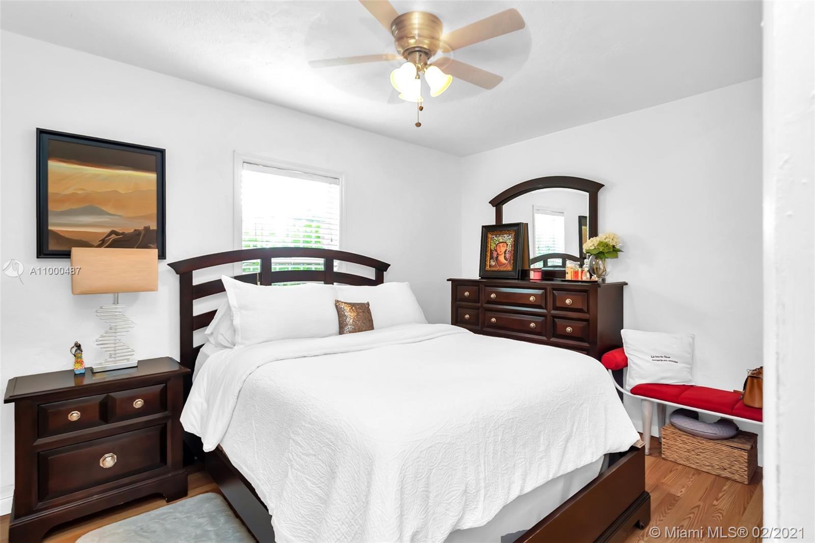 See details / 1475 sq. ft. $ 2021-02-17 0 Photo