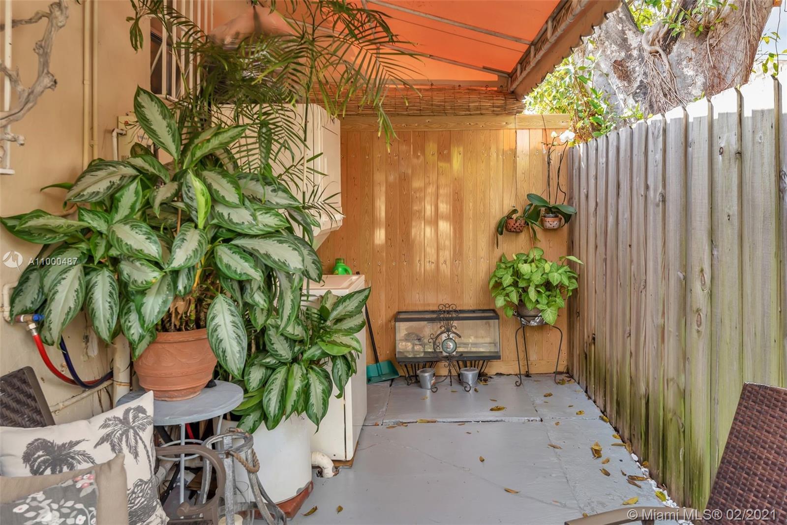 See details / 1475 sq. ft. $ 2021-02-17 0 Photo