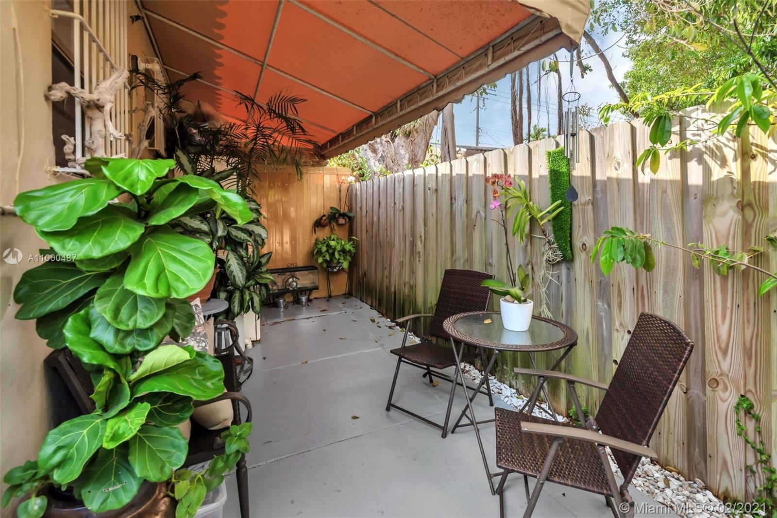 See details / 1475 sq. ft. $ 2021-02-17 0 Photo