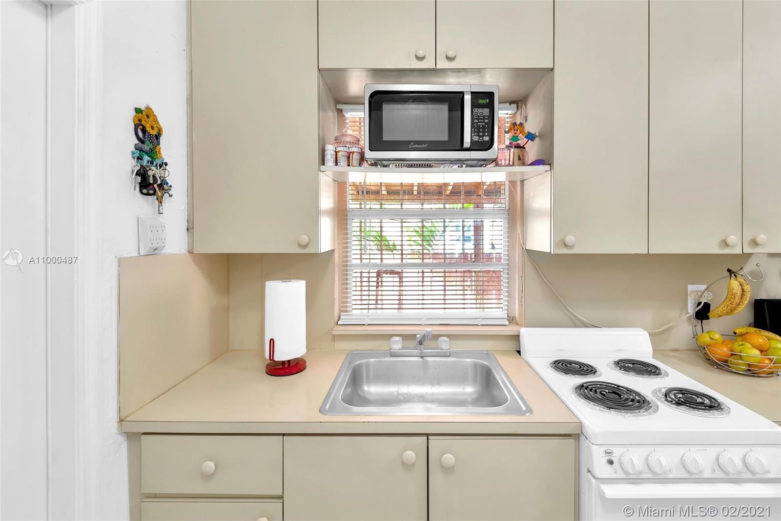 See details / 1475 sq. ft. $ 2021-02-17 0 Photo
