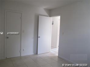 See details / 1689 sq. ft. $ 2021-02-17 0 Photo