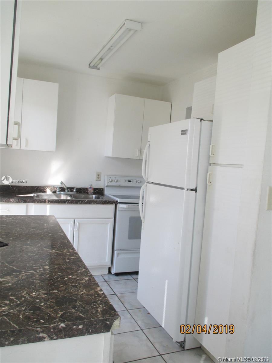 See details / 1689 sq. ft. $ 2021-02-17 0 Photo