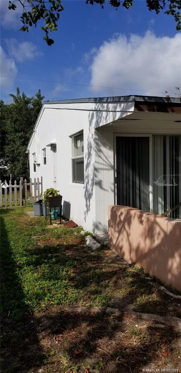 See details / 1689 sq. ft. $ 2021-02-17 0 Photo