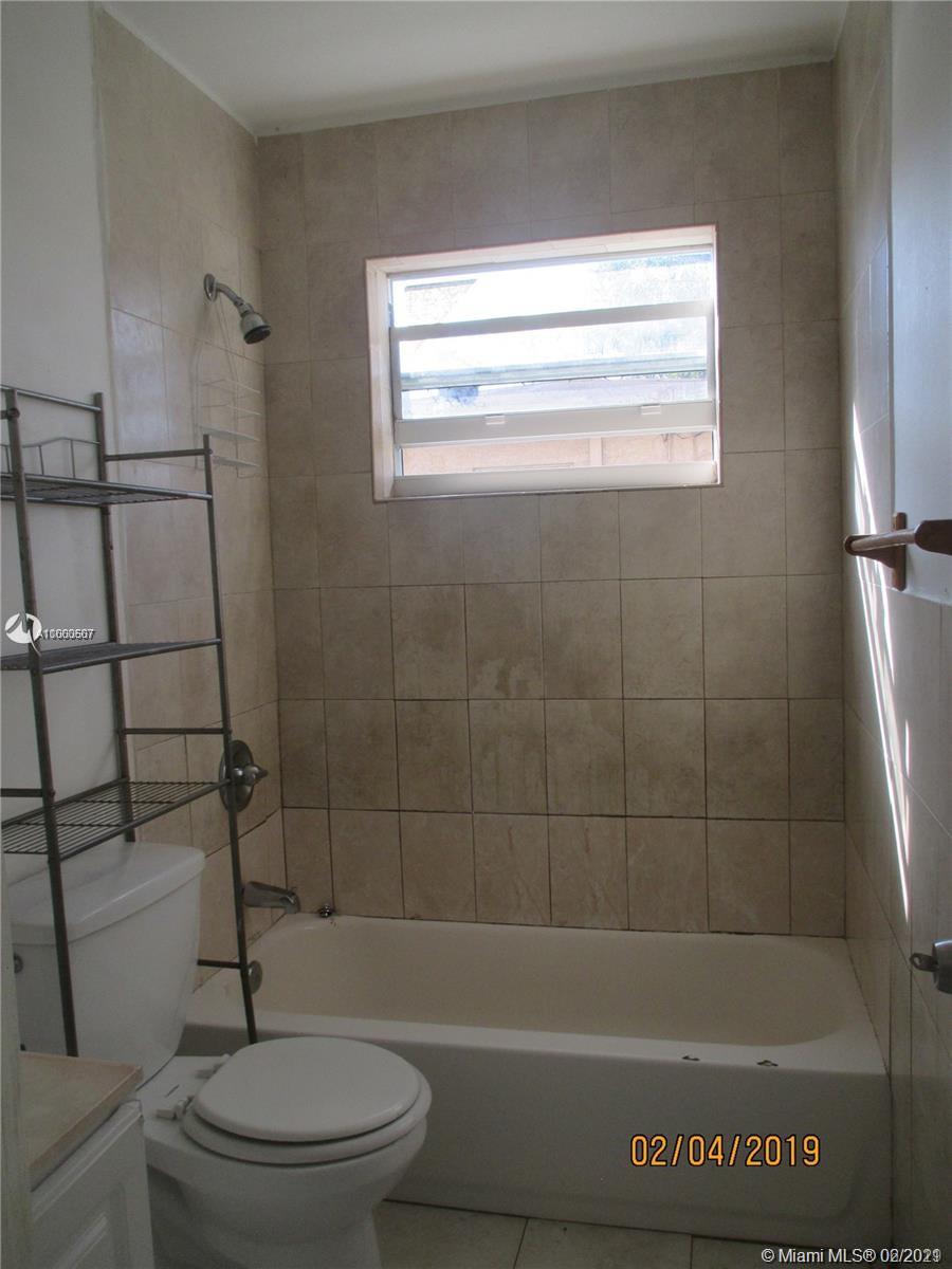 See details / 1689 sq. ft. $ 2021-02-17 0 Photo