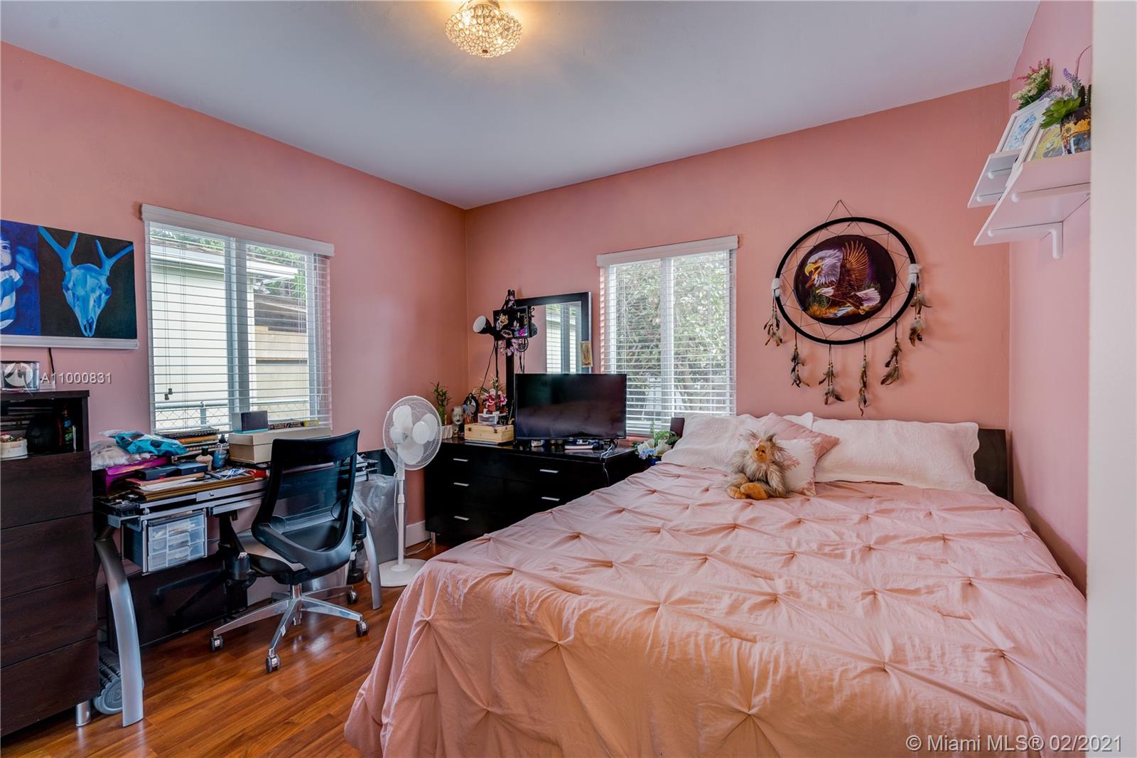 See details / 1613 sq. ft. $ 2021-02-17 0 Photo