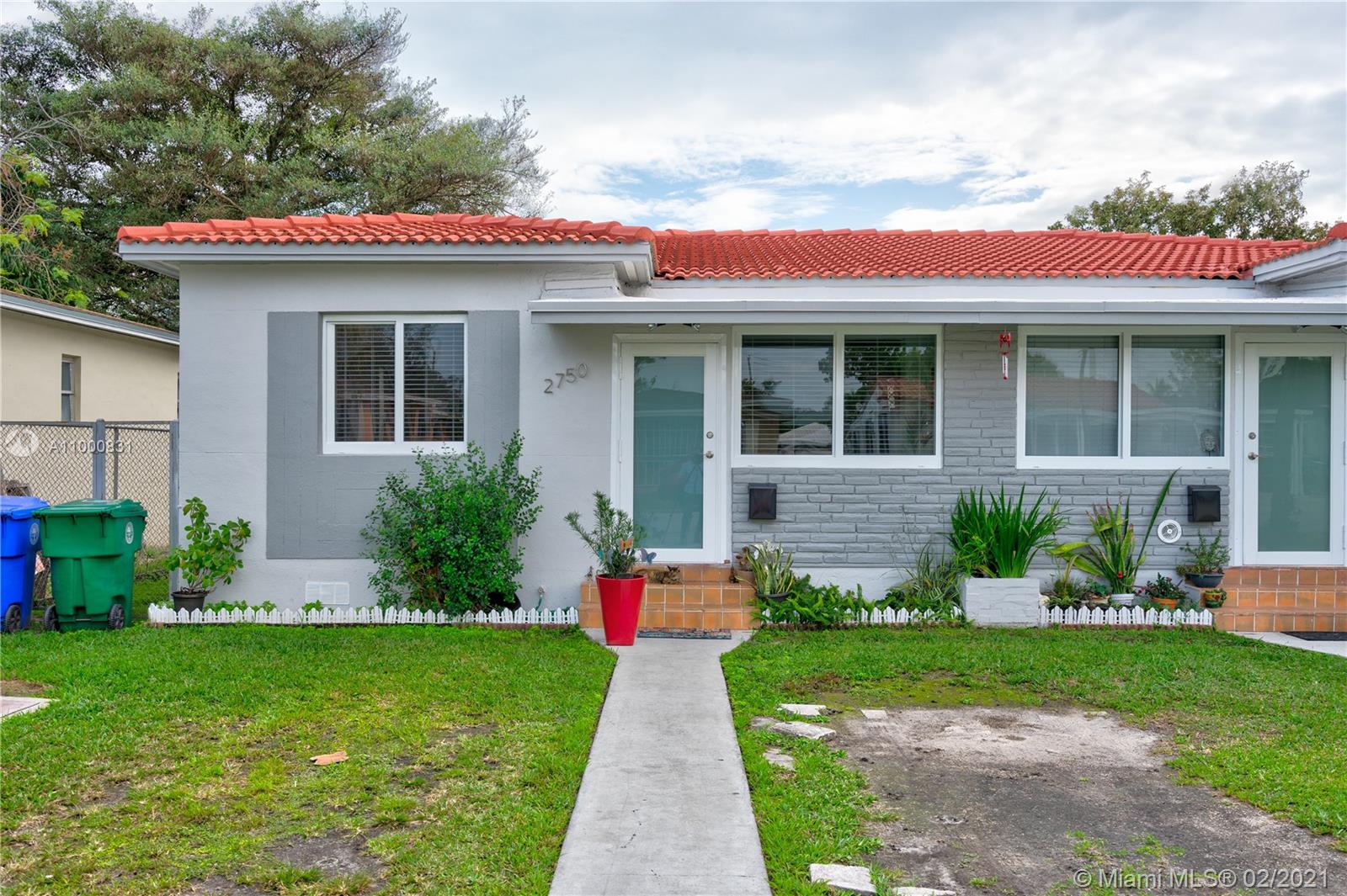 See details / 1613 sq. ft. $ 2021-02-17 0 Photo