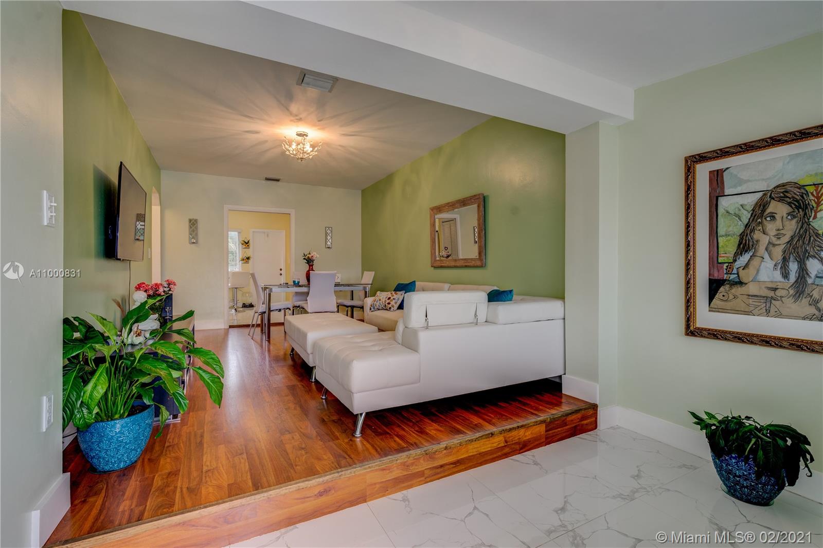 See details / 1613 sq. ft. $ 2021-02-17 0 Photo