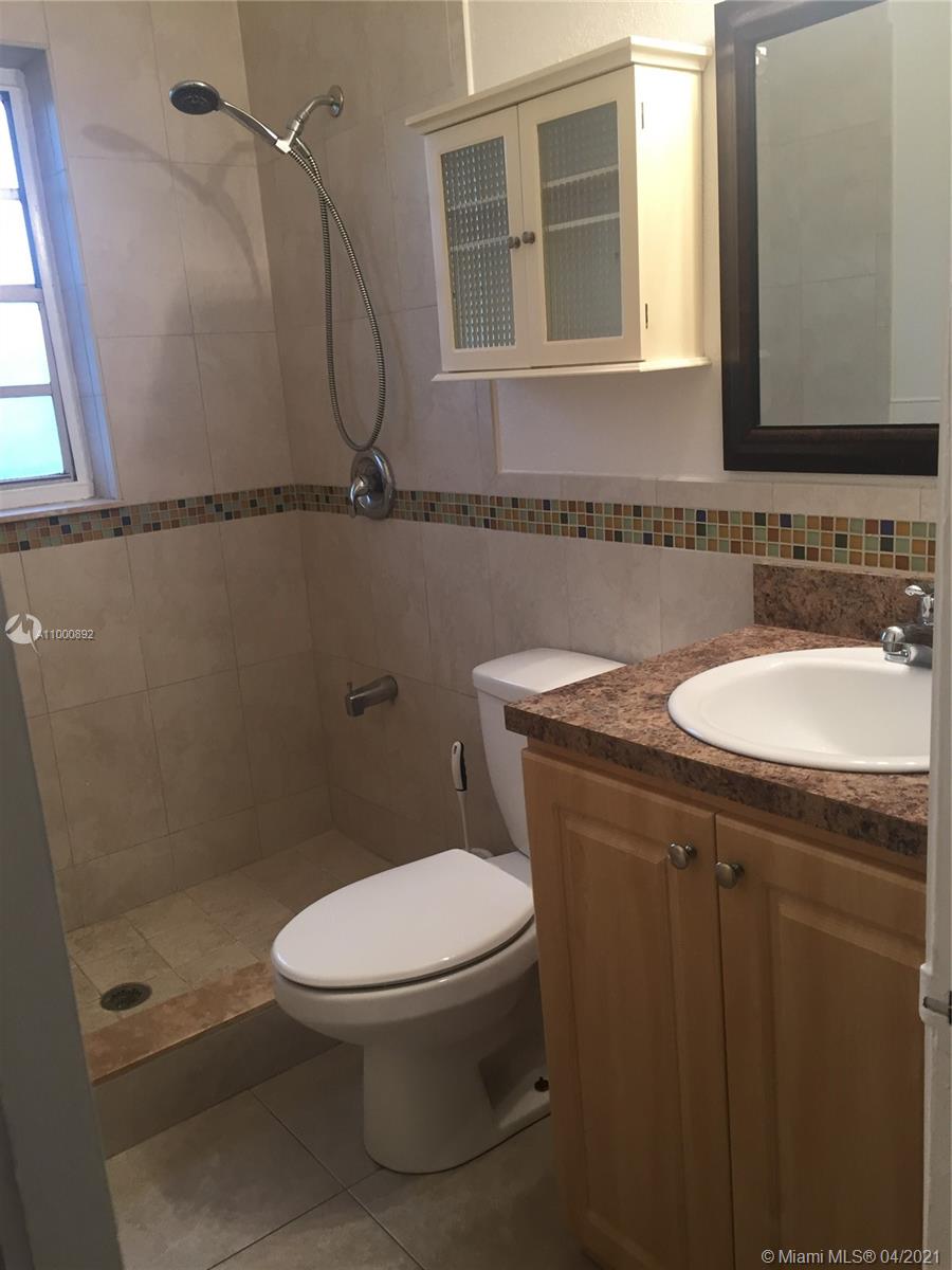 See details / 3252 sq. ft. $ 2021-02-17 0 Photo