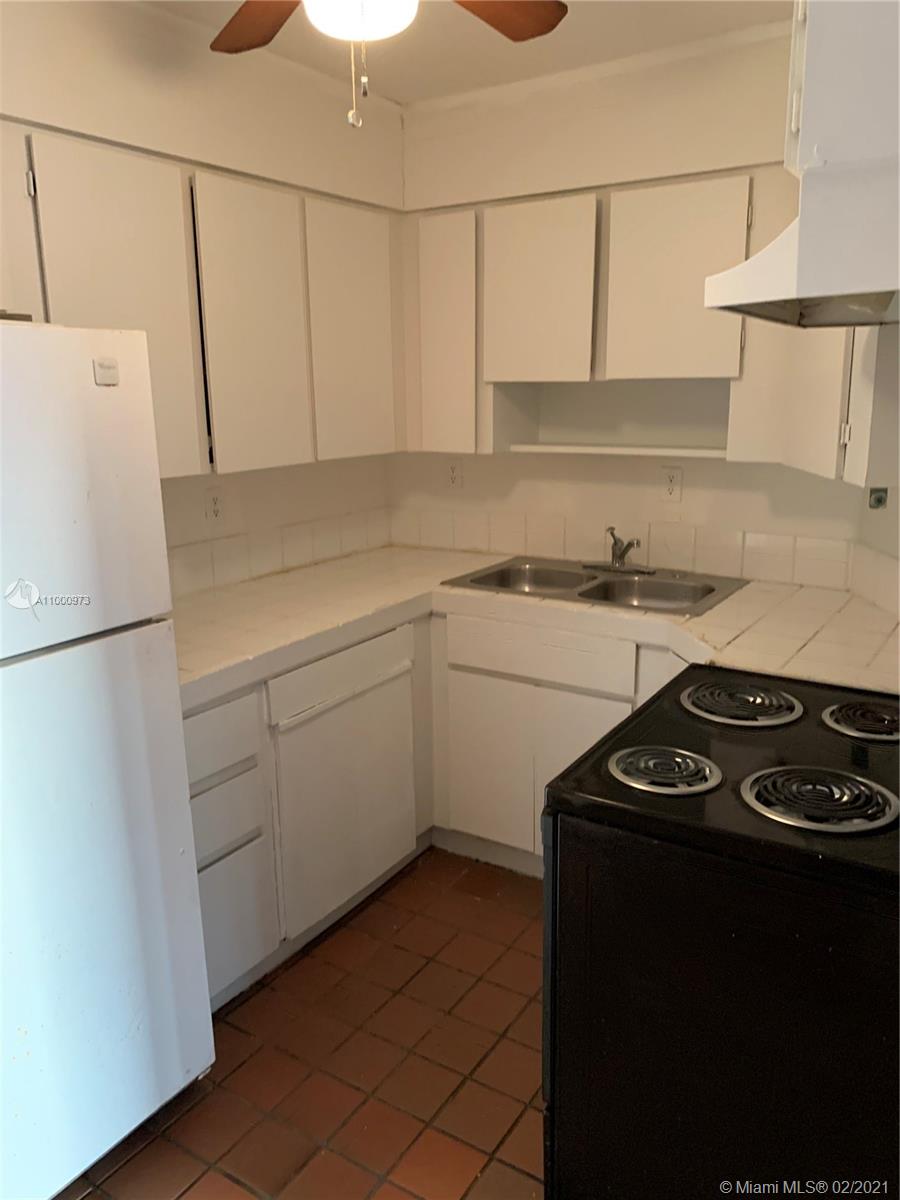 See details / 1035 sq. ft. $ 2021-02-18 0 Photo