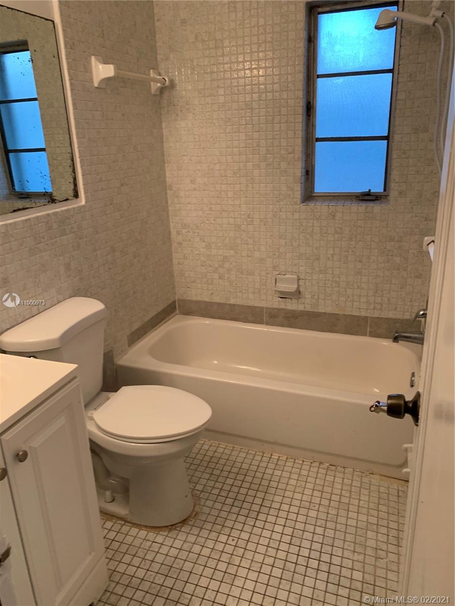 See details / 1035 sq. ft. $ 2021-02-18 0 Photo