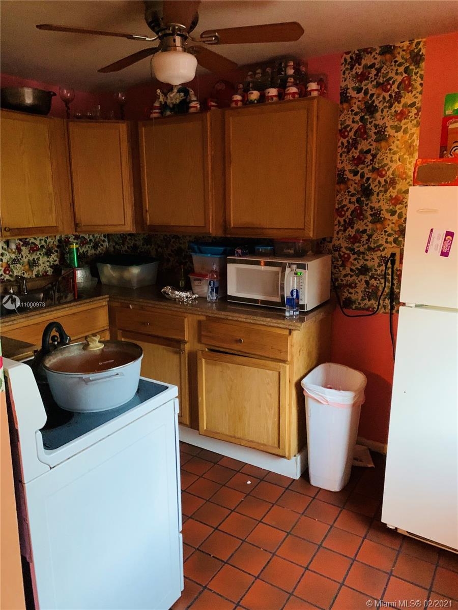 See details / 1035 sq. ft. $ 2021-02-18 0 Photo