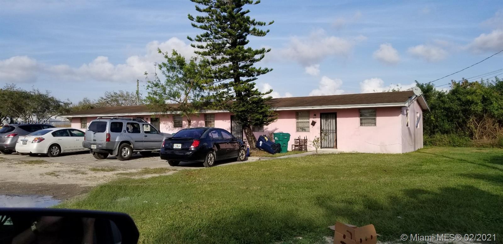 See details / 2325 sq. ft. $ 2021-02-18 0 Photo