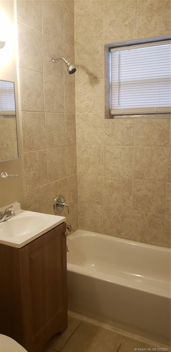 See details / 902 sq. ft. $ 2021-02-18 0 Photo