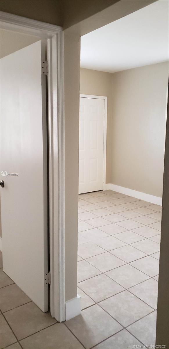 See details / 902 sq. ft. $ 2021-02-18 0 Photo