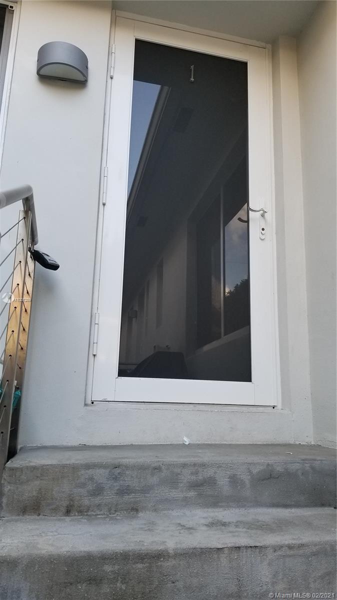 See details / 2972 sq. ft. $ 2021-02-18 0 Photo