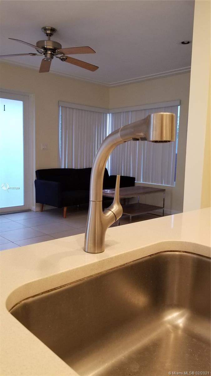 See details / 2972 sq. ft. $ 2021-02-18 0 Photo