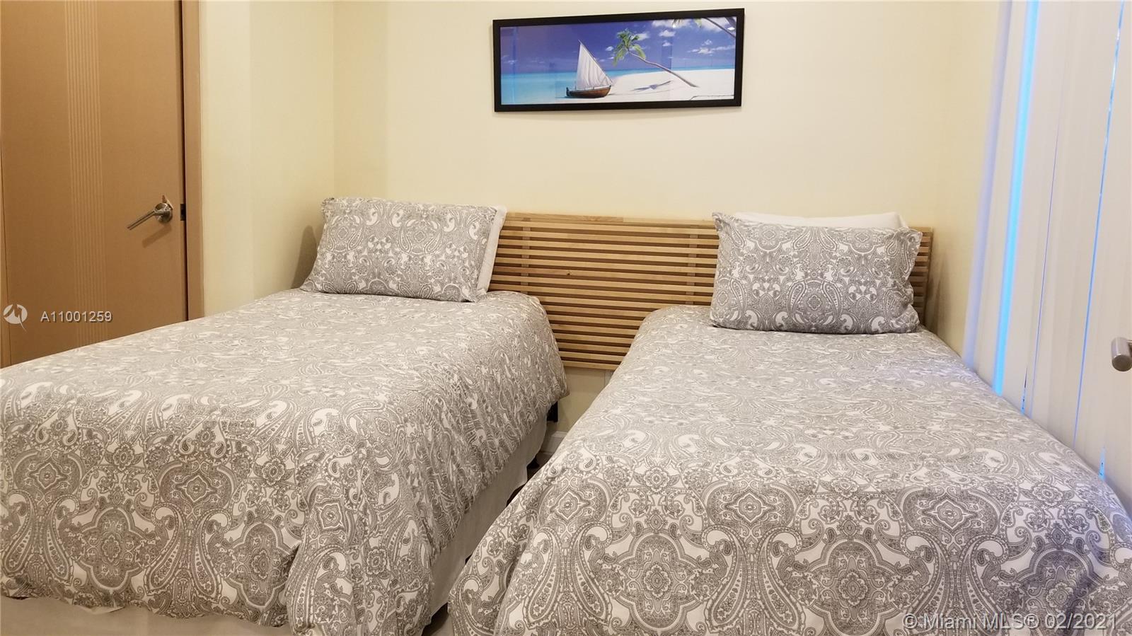 See details / 2972 sq. ft. $ 2021-02-18 0 Photo