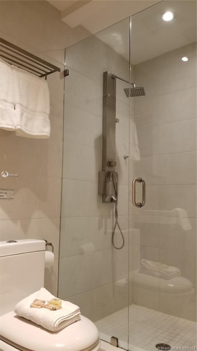 See details / 2972 sq. ft. $ 2021-02-18 0 Photo