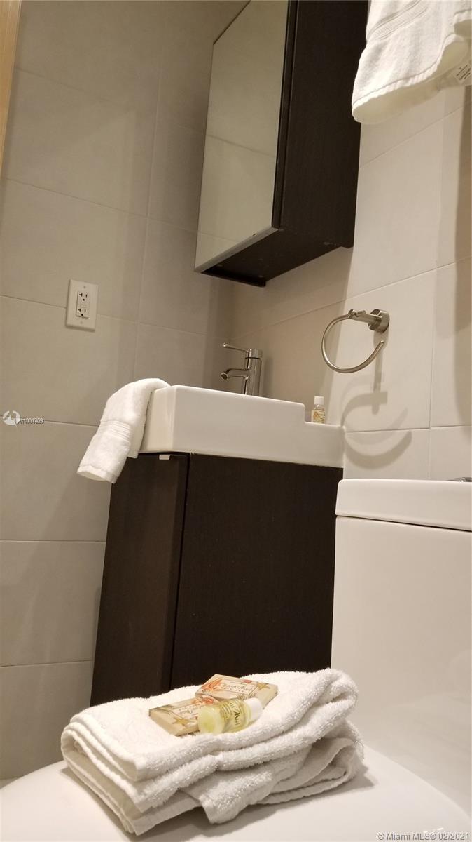 See details / 2972 sq. ft. $ 2021-02-18 0 Photo