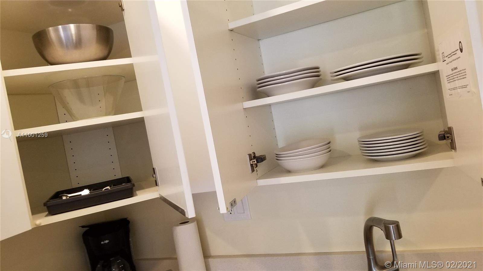 See details / 2972 sq. ft. $ 2021-02-18 0 Photo
