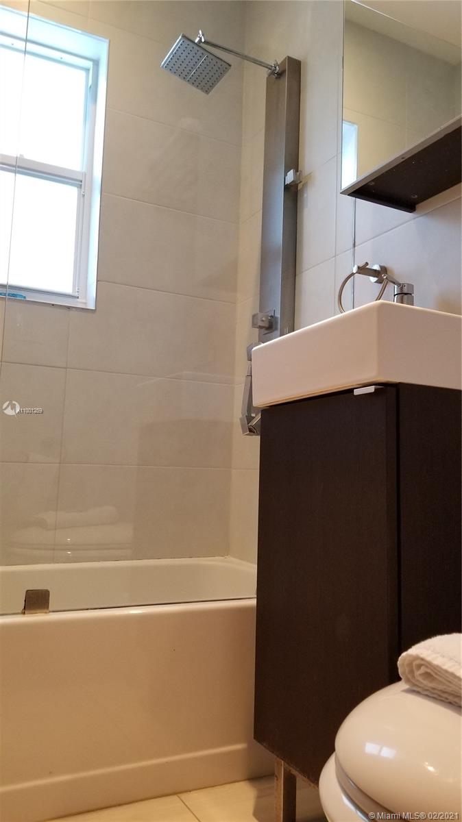See details / 2972 sq. ft. $ 2021-02-18 0 Photo