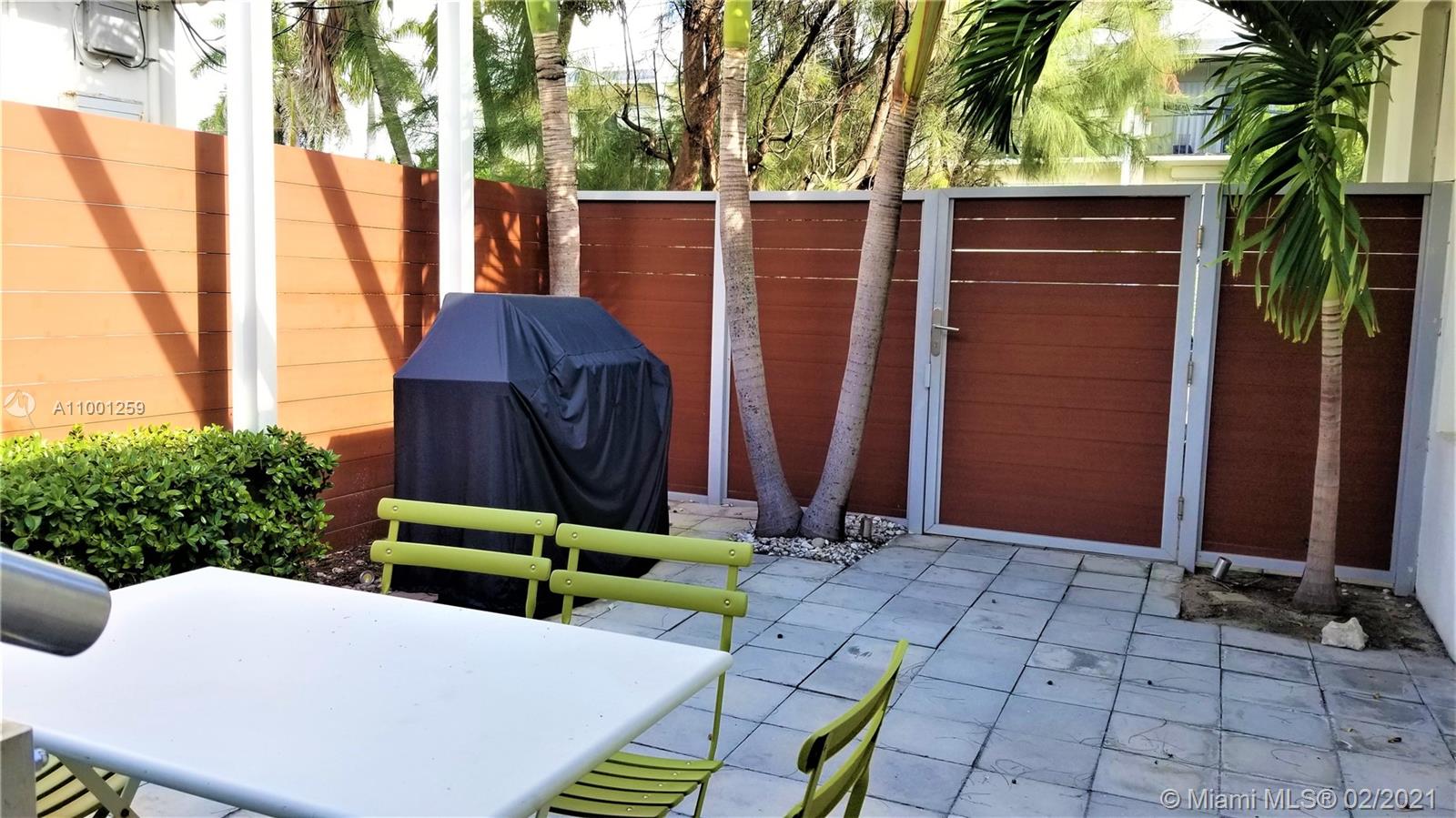 See details / 2972 sq. ft. $ 2021-02-18 0 Photo