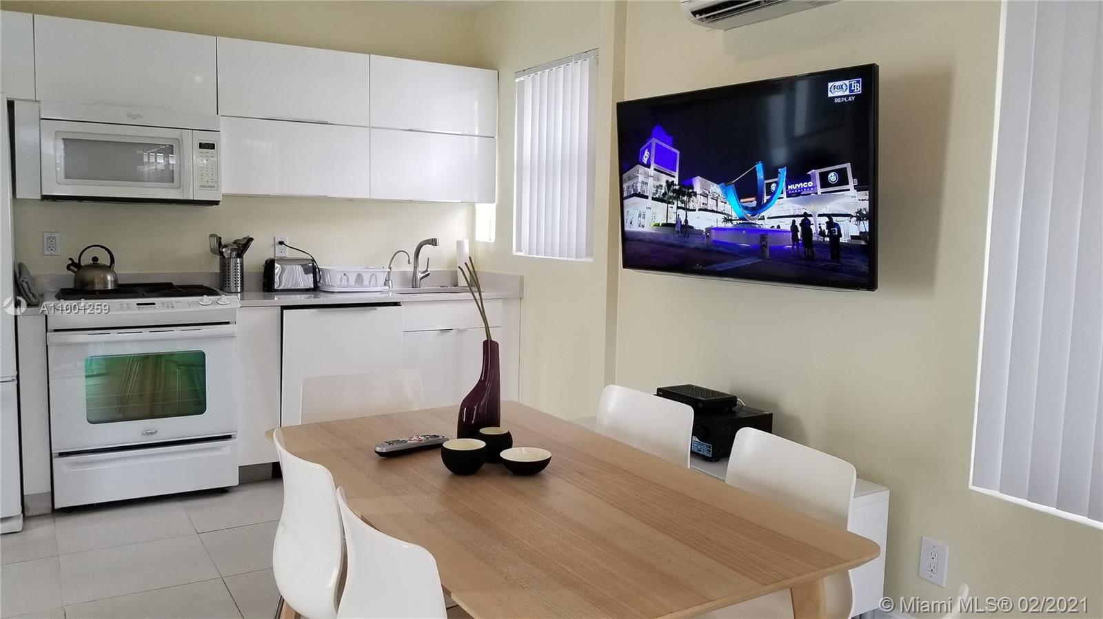 See details / 2972 sq. ft. $ 2021-02-18 0 Photo