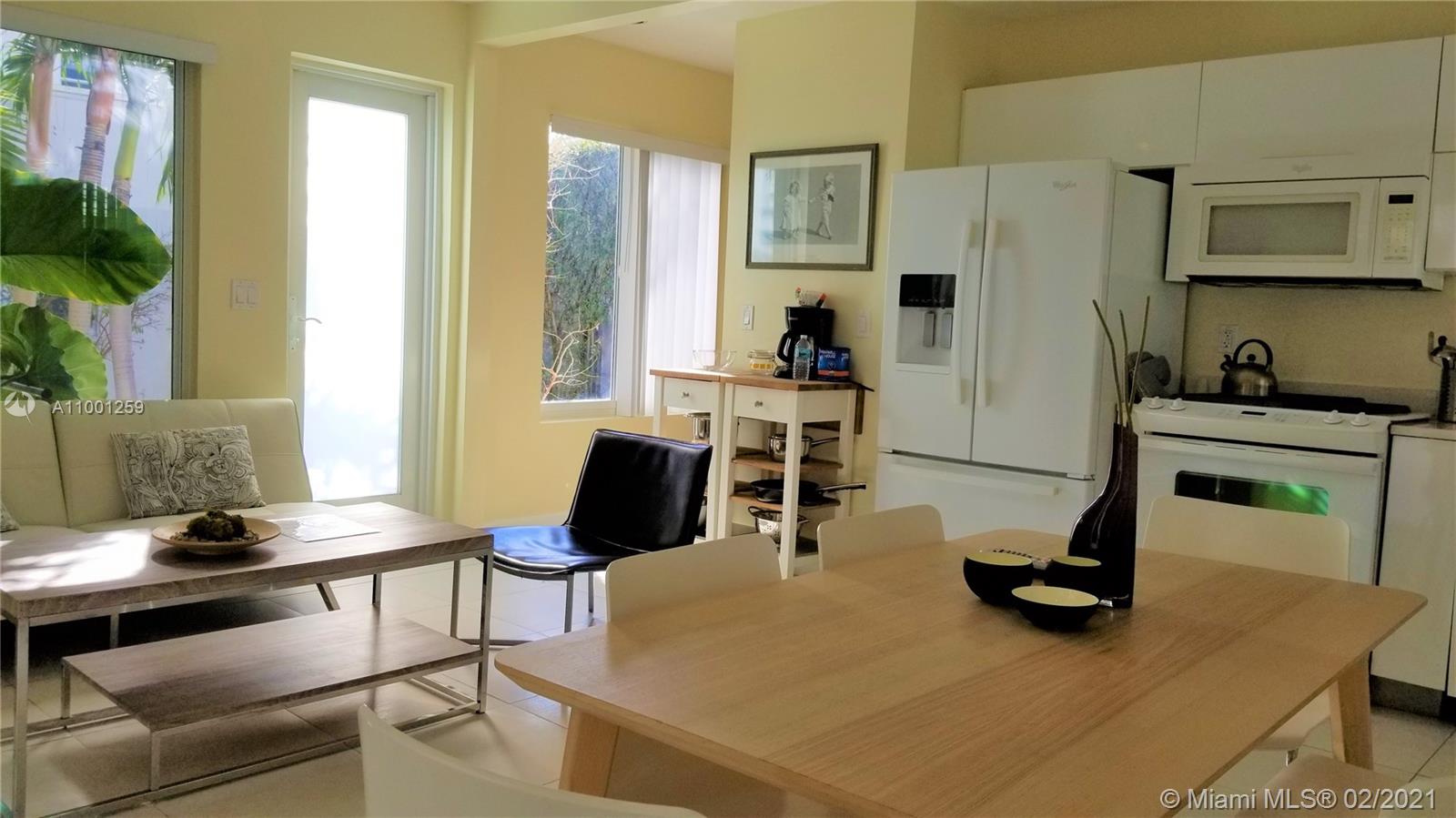 See details / 2972 sq. ft. $ 2021-02-18 0 Photo