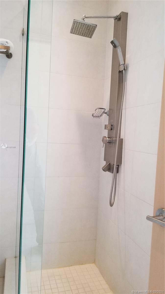 See details / 2972 sq. ft. $ 2021-02-18 0 Photo