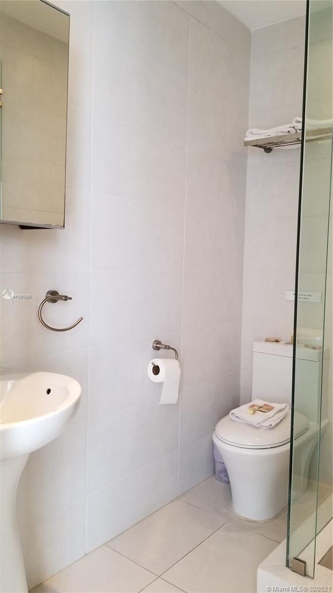 See details / 2972 sq. ft. $ 2021-02-18 0 Photo