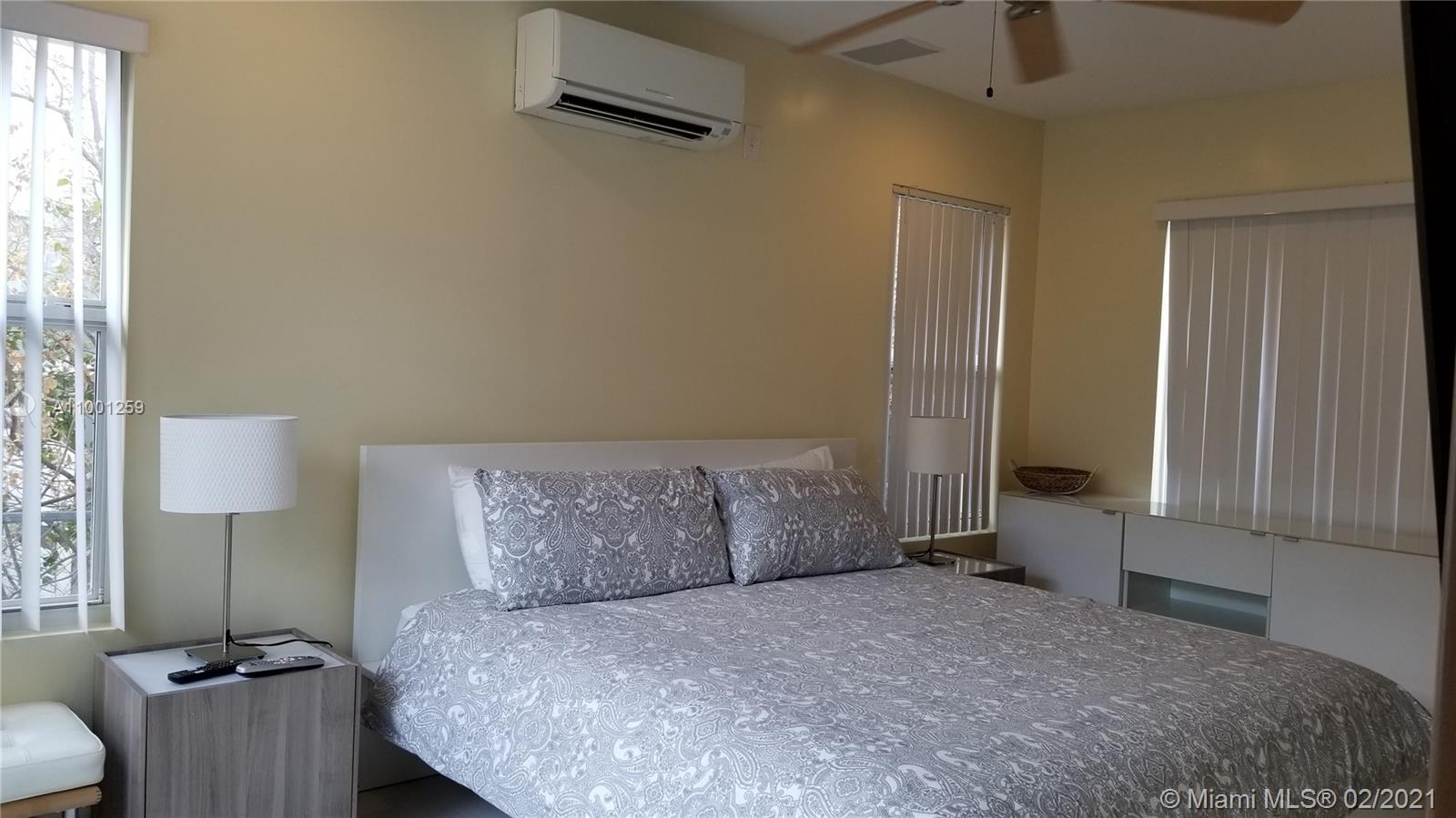 See details / 2972 sq. ft. $ 2021-02-18 0 Photo