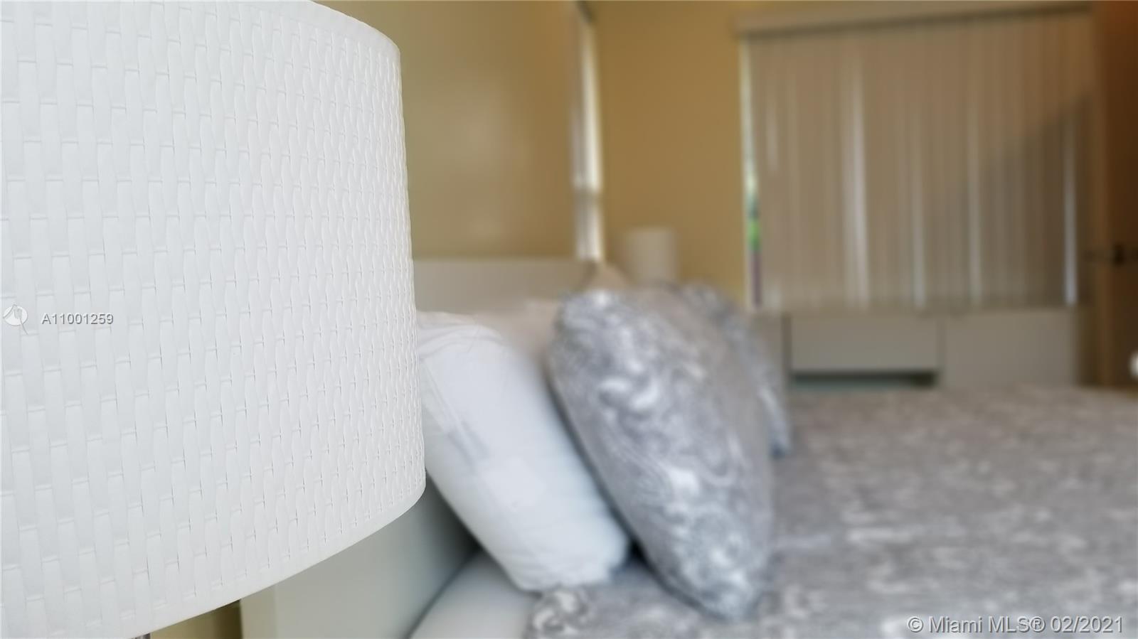 See details / 2972 sq. ft. $ 2021-02-18 0 Photo