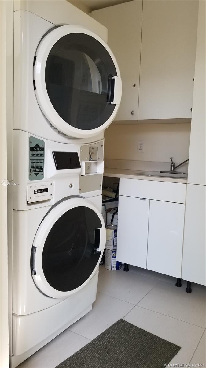 See details / 2972 sq. ft. $ 2021-02-18 0 Photo