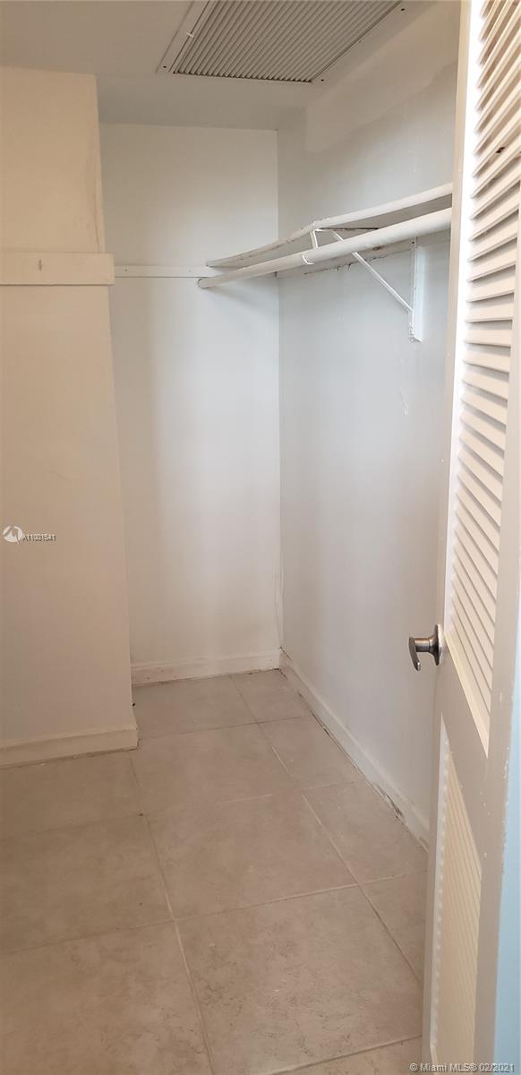 Photo of 3001 Ocean Dr #109, Hollywood, Florida, 33185 -