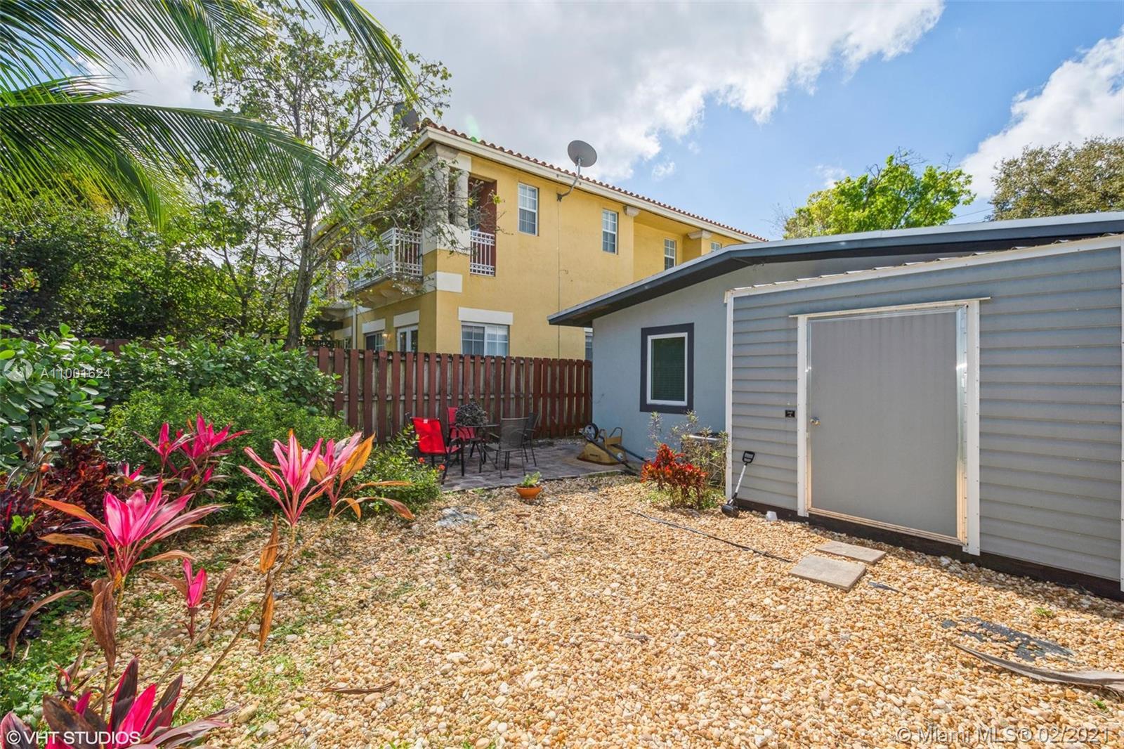 See details / 1569 sq. ft. $ 2021-02-19 0 Photo